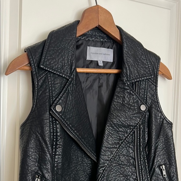 Cupcakes & Cashmere Faux Leather Moto Vest - Picture 4 of 7